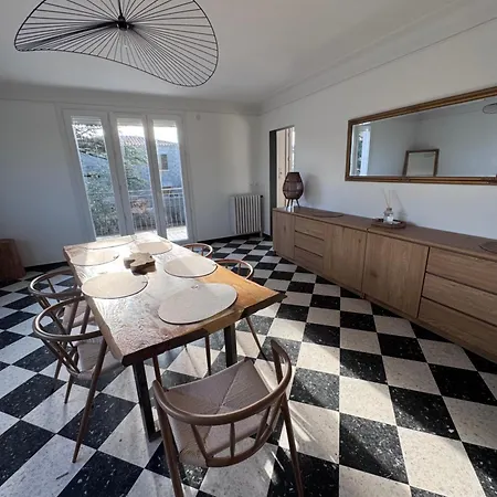 Holiday home Maison Renovee
